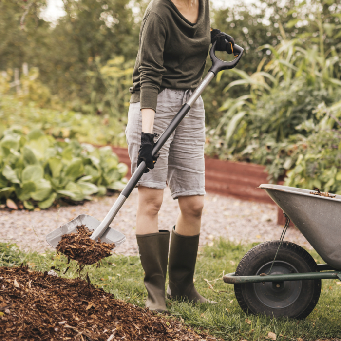 131176_1066712_Fiskars_Ergonomic_Shovel_kühvel