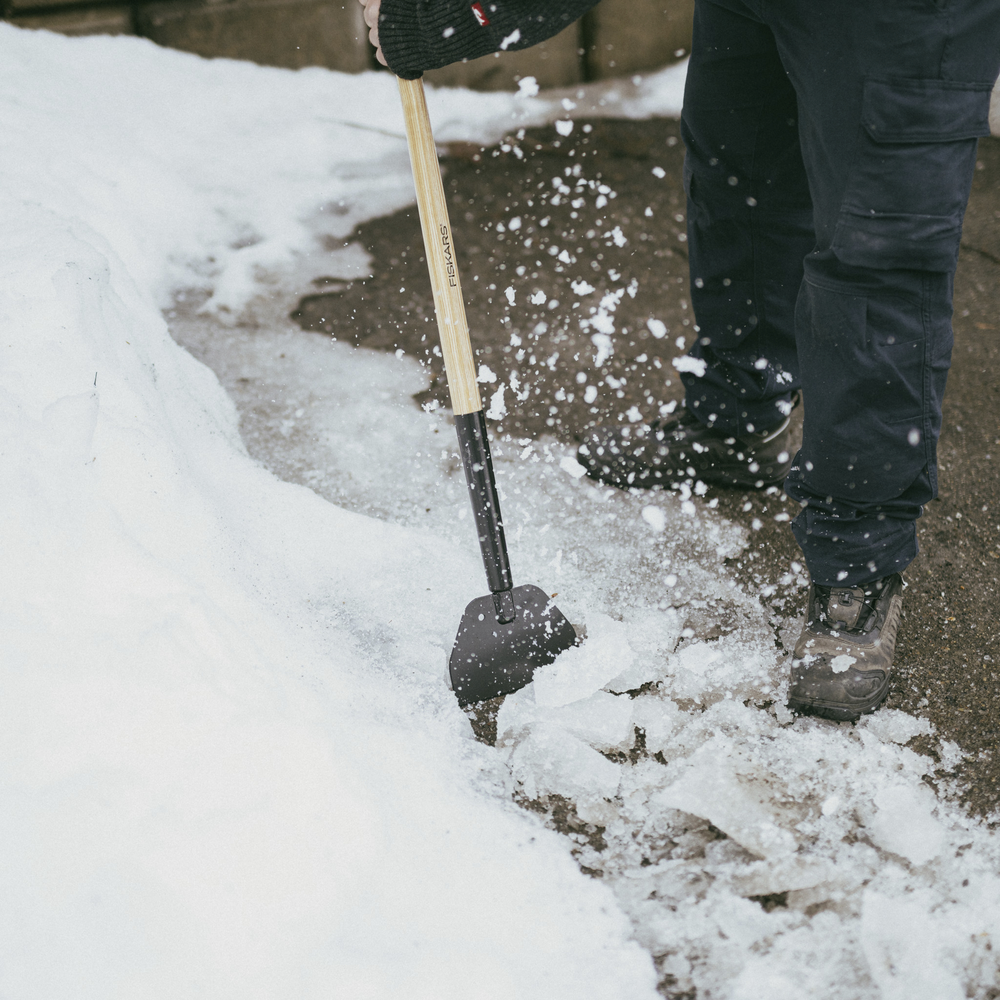 F-140000 1001639 Fiskars Classic jääraud_1
