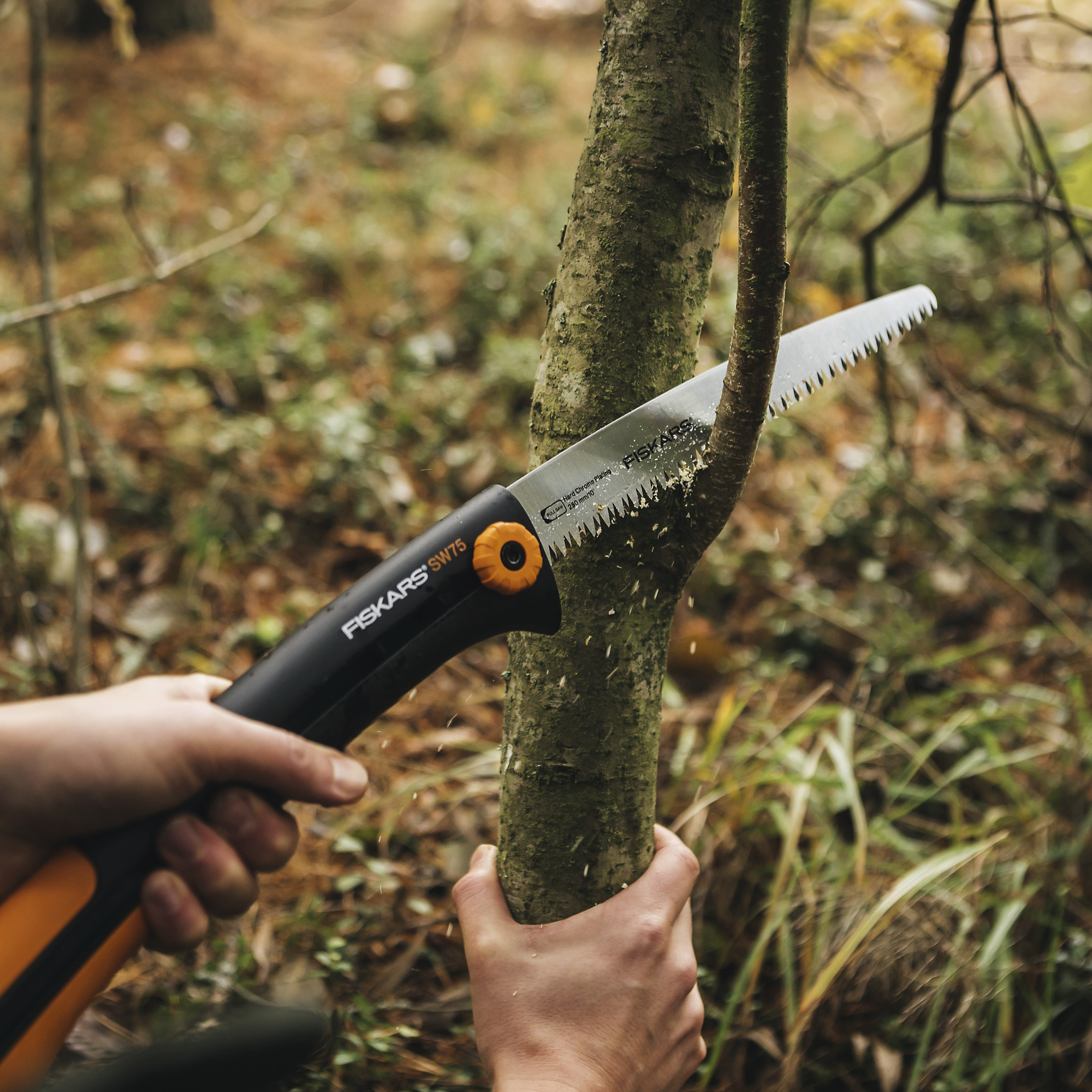 1000614_123880 Fiskars xtract oksasaag L SW75